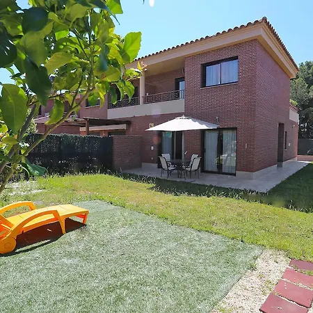 Holiday Cornelia Pucho Cambrils
